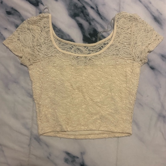Lace Crop Top - Picture 2 of 3